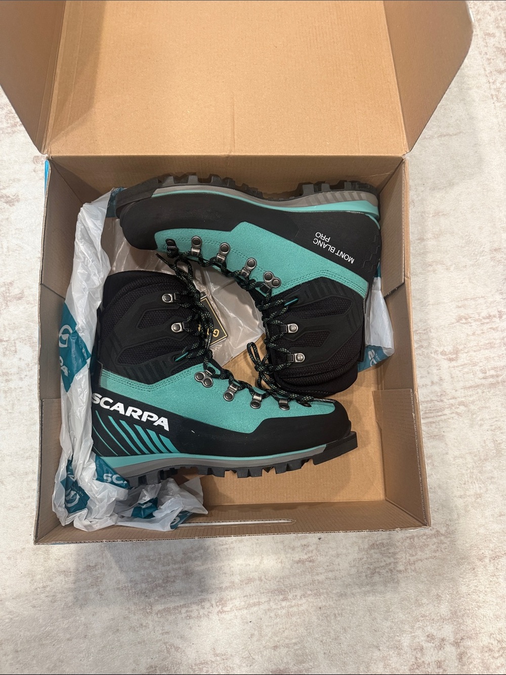 Scarpa Women's Teal and Black Lace-Up Mountaineering Boots